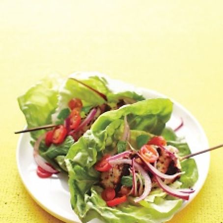 CHICKEN KEBABS IN LETTUCE CUPS